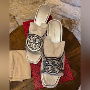 Tory Burch Geo Bombe Miller Metallic Slide Sandal Silver Metallic Heels